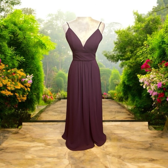 Mori Lee Simple Chiffon Bridesmaid Dress Deep V-Neckline Eggplant size 4 Maxi - Picture 1 of 14